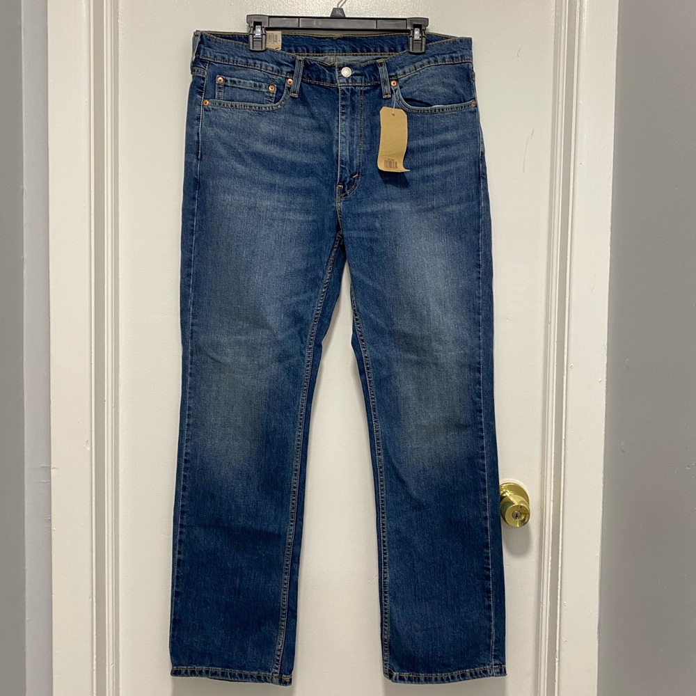 NWT Levi’s Straight Jeans